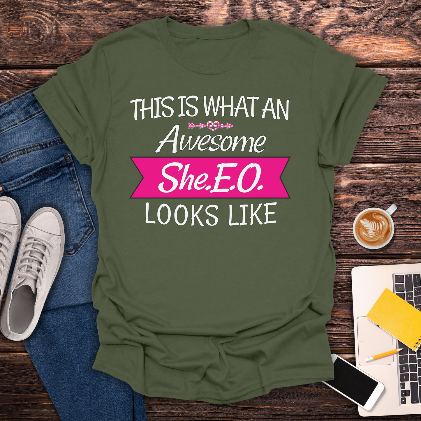 This Is What An Awesome SHE.E.O. Looks Like - T-Shirt