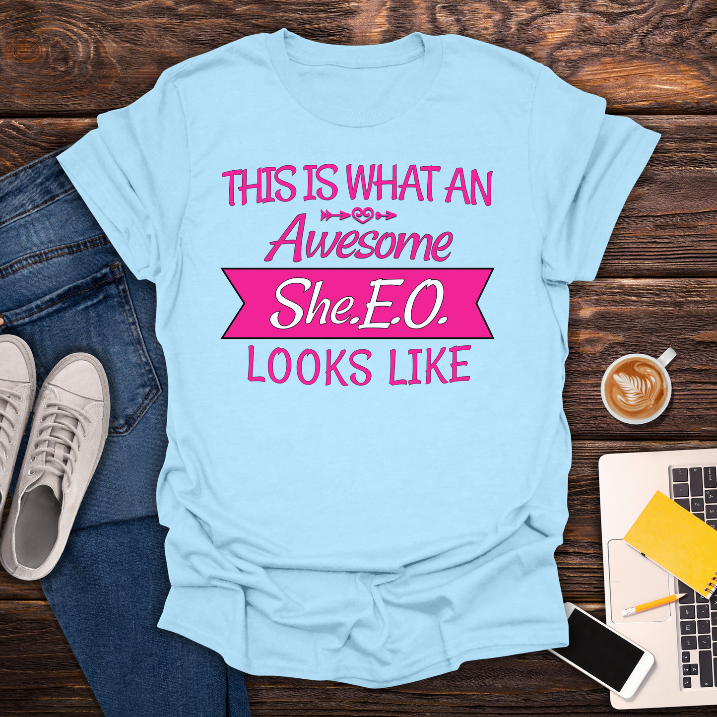 This Is What An Awesome SHE.E.O. Looks Like - T-Shirt